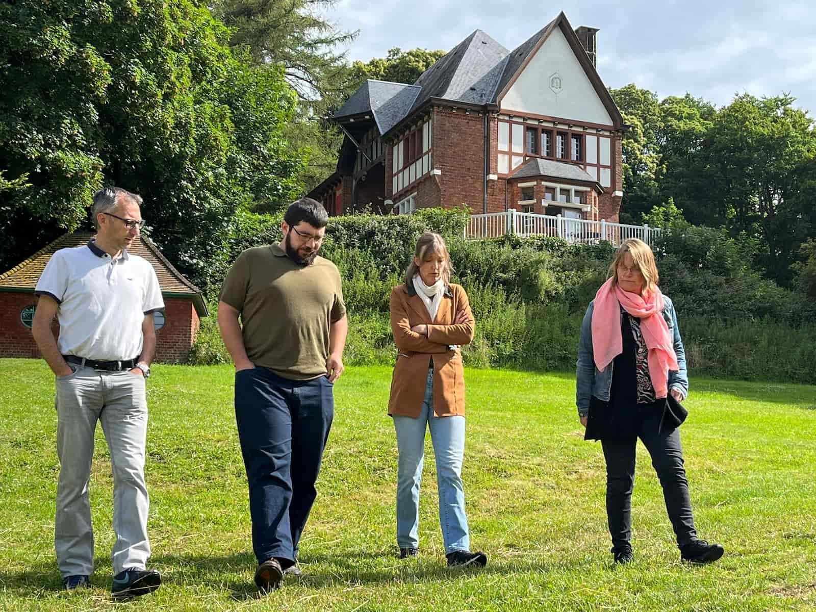 Résidence narrative - dans le parc © Cerdd